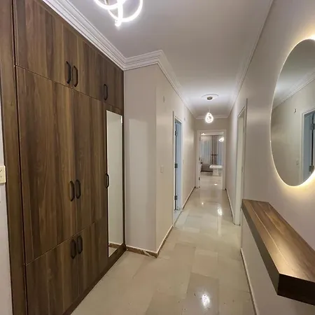 Apartment Seaview Luxury Located At 1st Coastline *